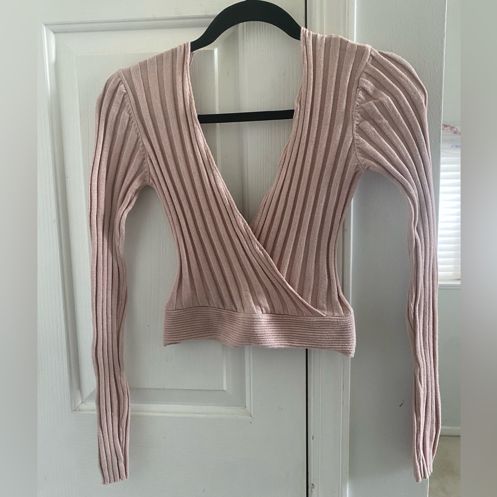 Nasty Gal Wide Ribbed Cropped V Neck Cropped Jumper